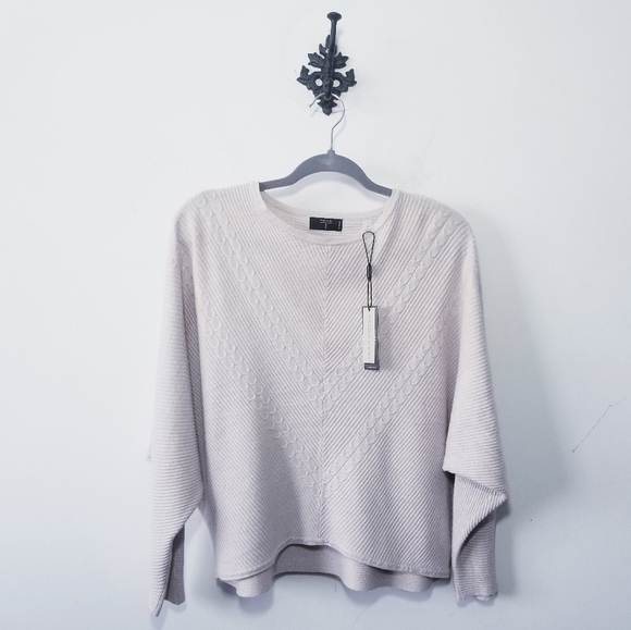 Tahari Sweaters - NWT Tahari Pullover Sweater Size 1X